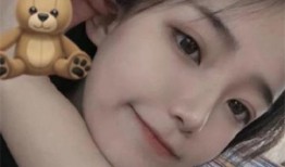 00后初中女孩亲嘴视频,校园恋情背后的思考