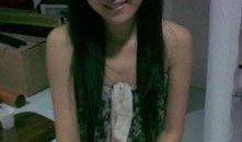 女生露胸的视频,网络走红的女神露胸视频引发热议