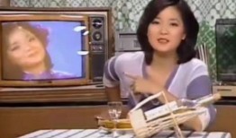 邓丽君搞笑视频,歌声甜美，笑点连连