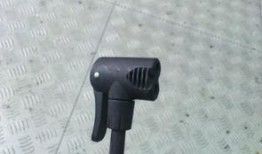 美式气嘴如何打气视频,轻松掌握高效充气技巧