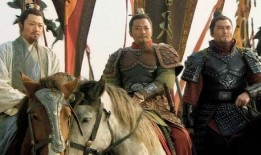 新水浒林冲战关胜视频,林冲与关胜巅峰对决，谁将问鼎江湖霸主？